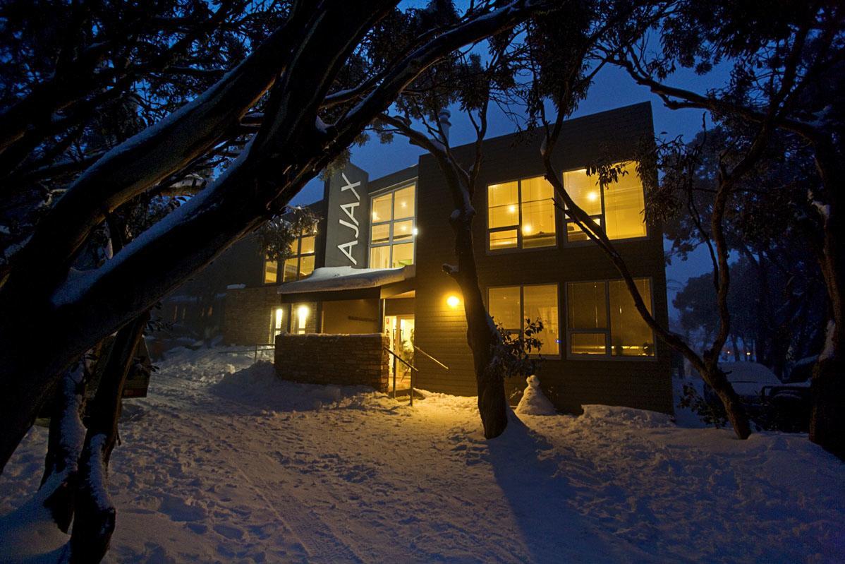 Ajax Ski Club Hotel เมาต์บุลเลอร์ ภายนอก รูปภาพ